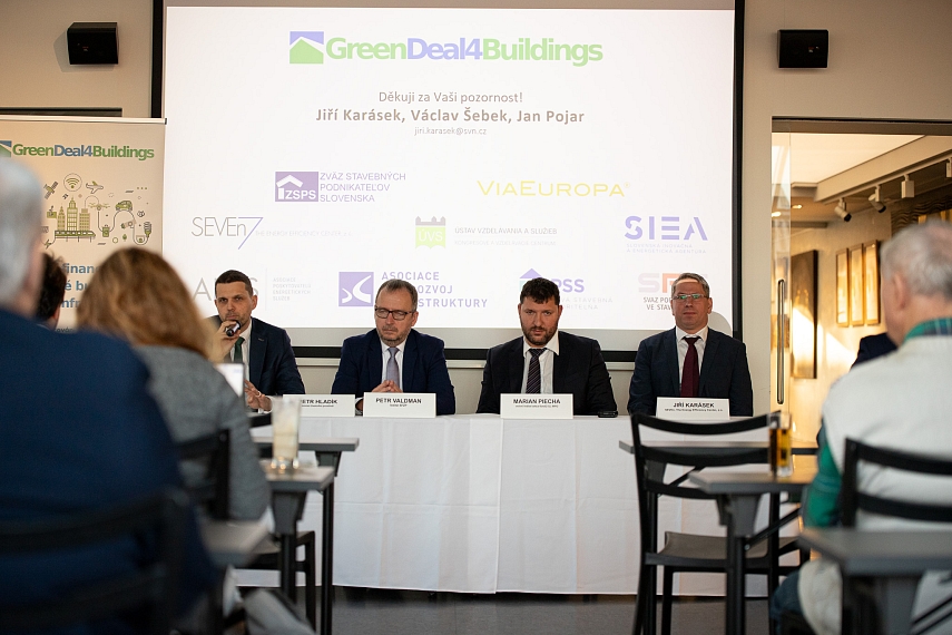 V Praze se konala tisková konference k 50 opatřením, jak zrychlit tempo renovace budov pro dosažení cílů energetické účinnosti a dekarbonizace